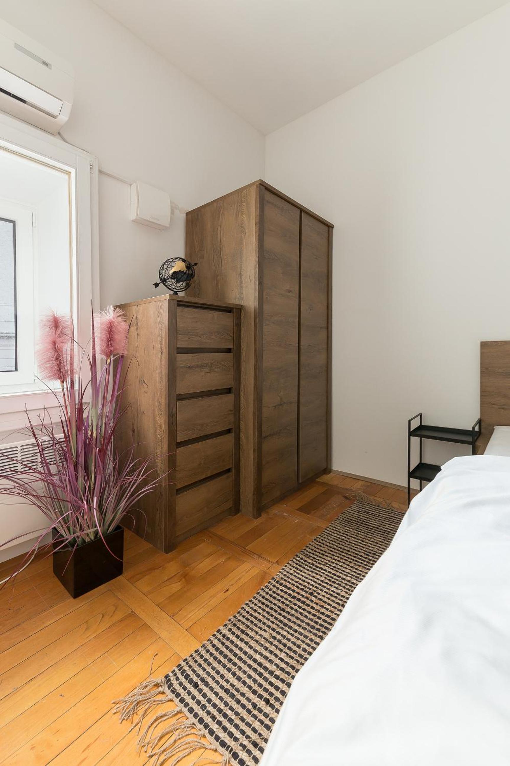 Apartment Gong
