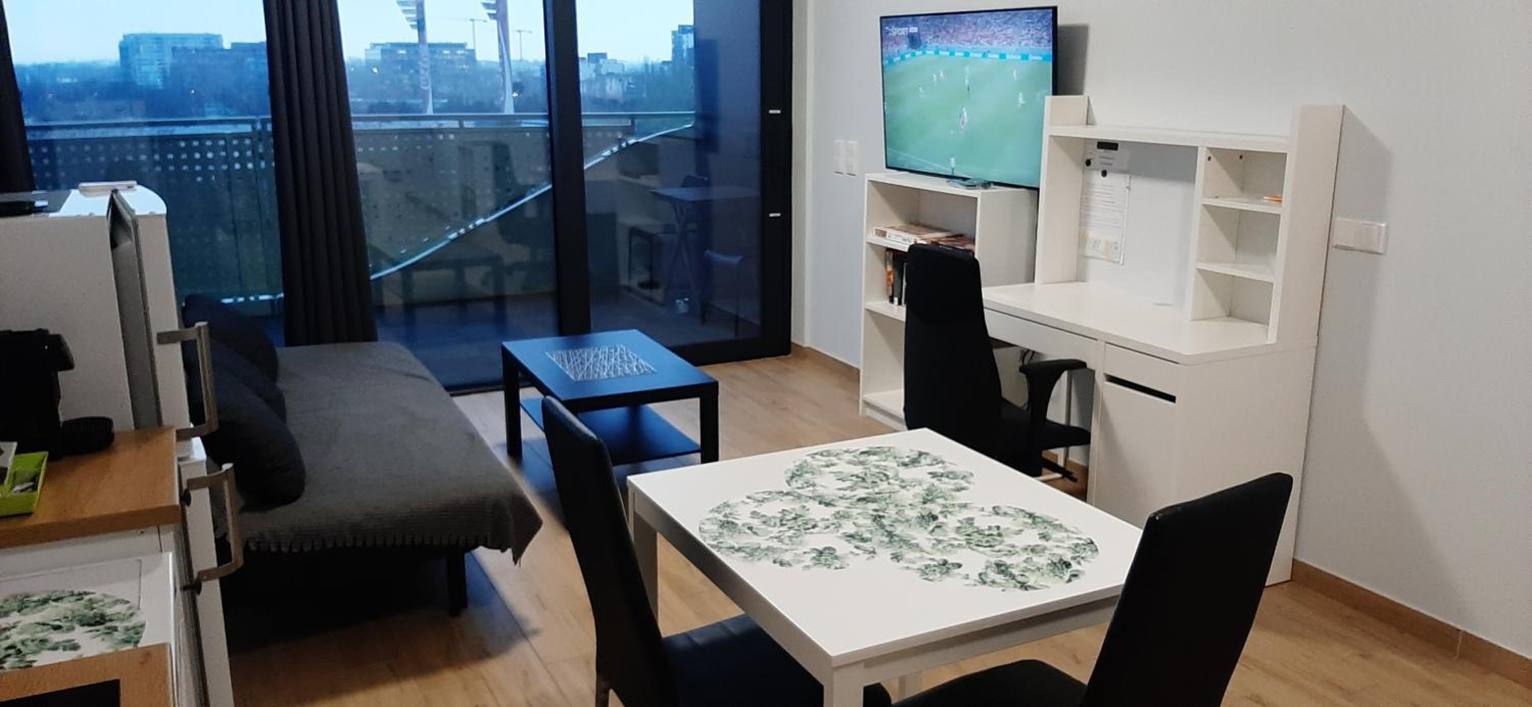 Apartment Cherry Bratislava & Free Parking view 3