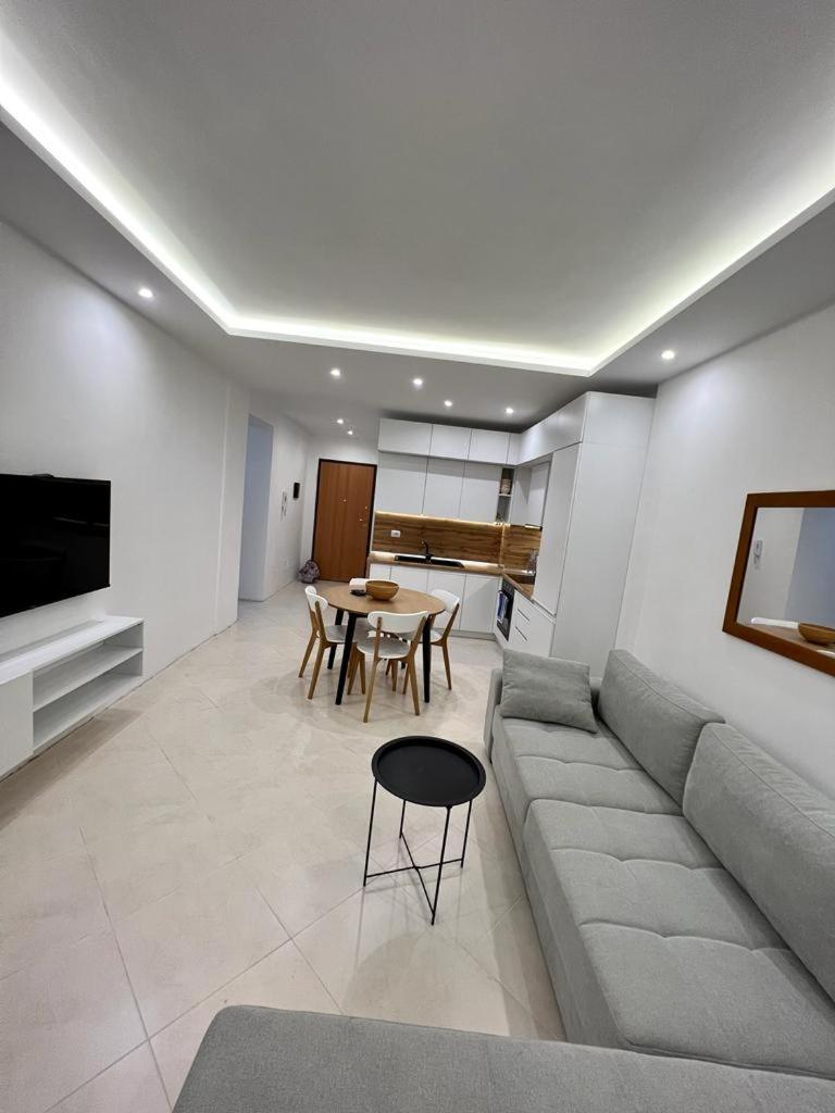 Durres Currila Beach RESORT White Hill