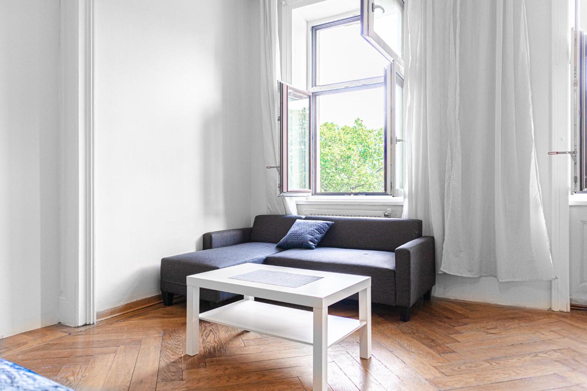 4 Great Apartment Near AKH - Ideal for Groups of 19