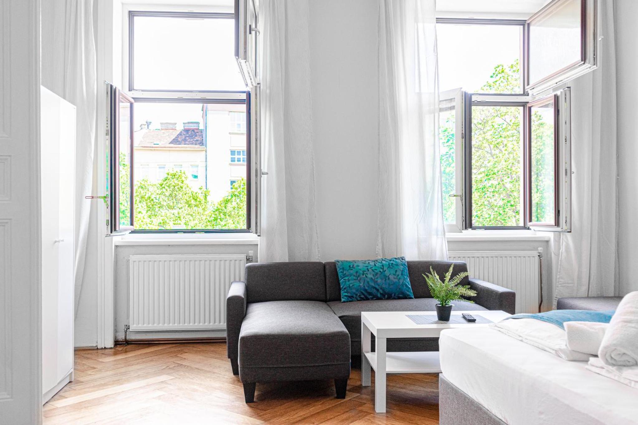 4 Great Apartment Near AKH - Ideal for Groups of 19