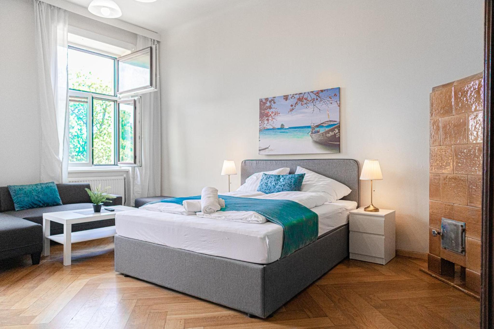 4 Great Apartment Near AKH - Ideal for Groups of 19