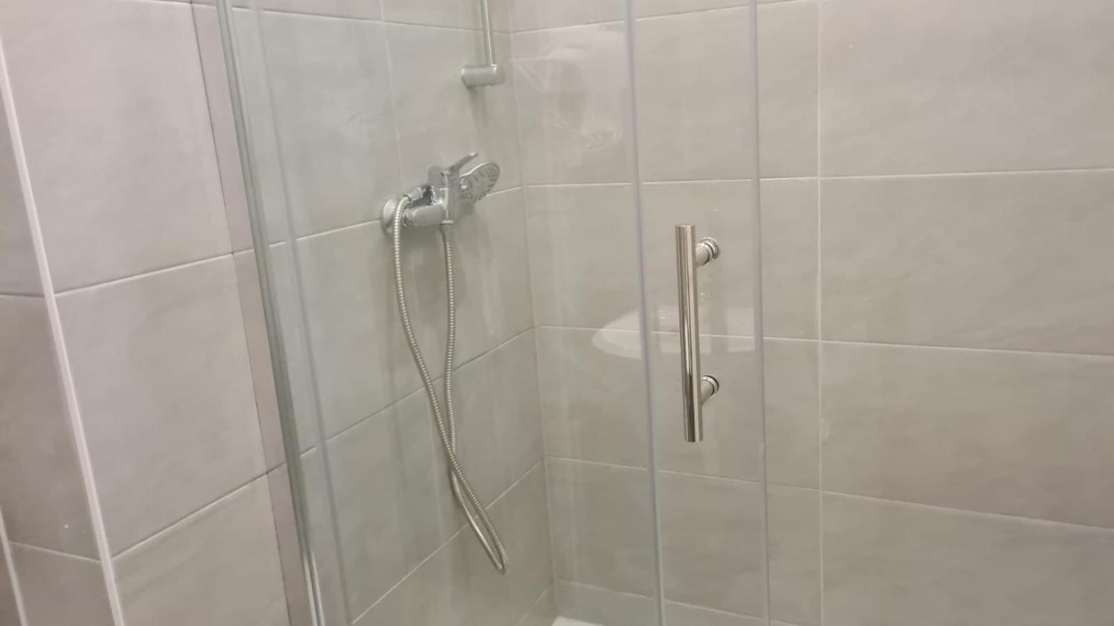 4 Great Apartment Near AKH - Ideal for Groups of 19