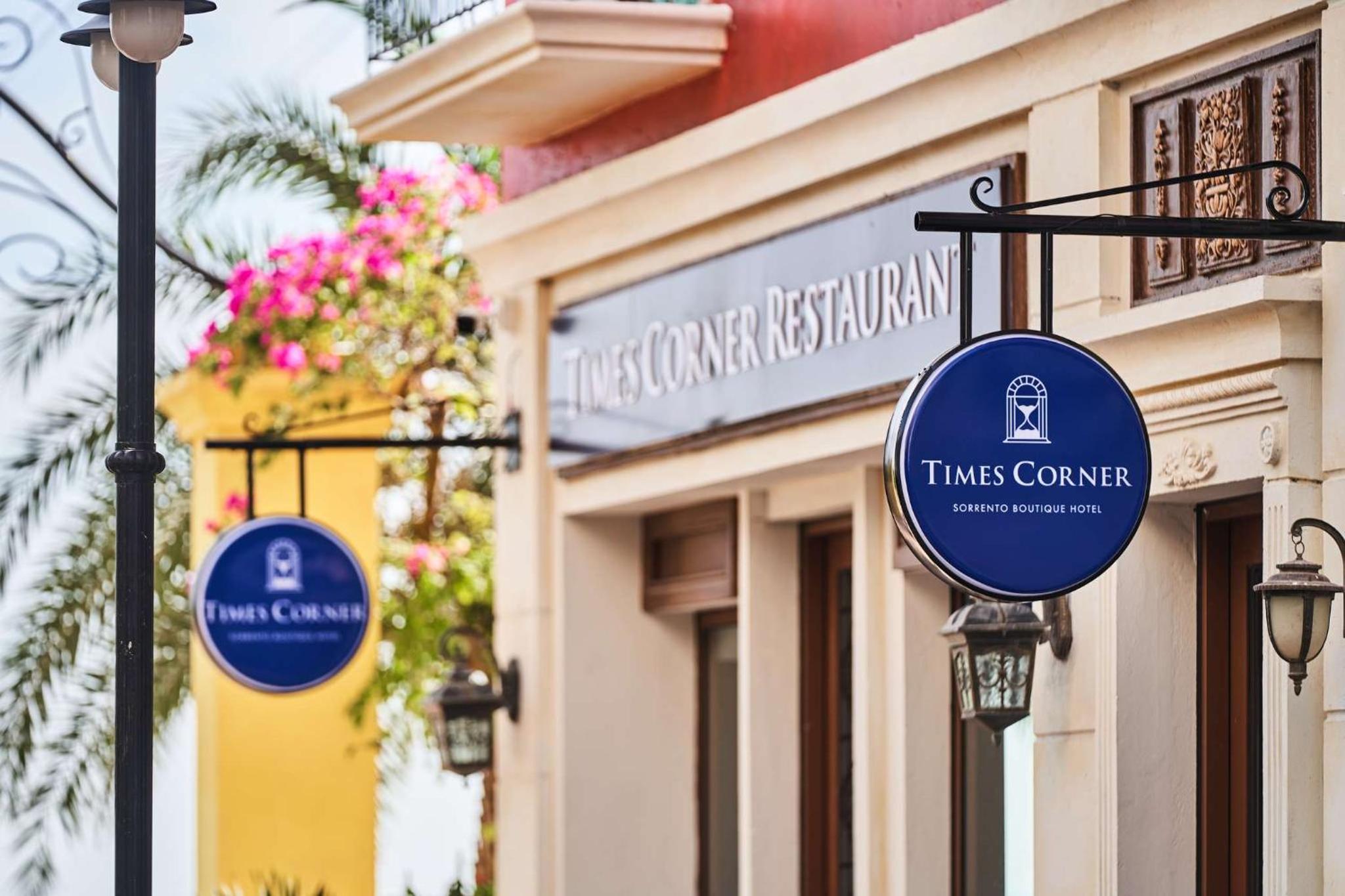 Times Corner Sorrento Boutique Hotel 20