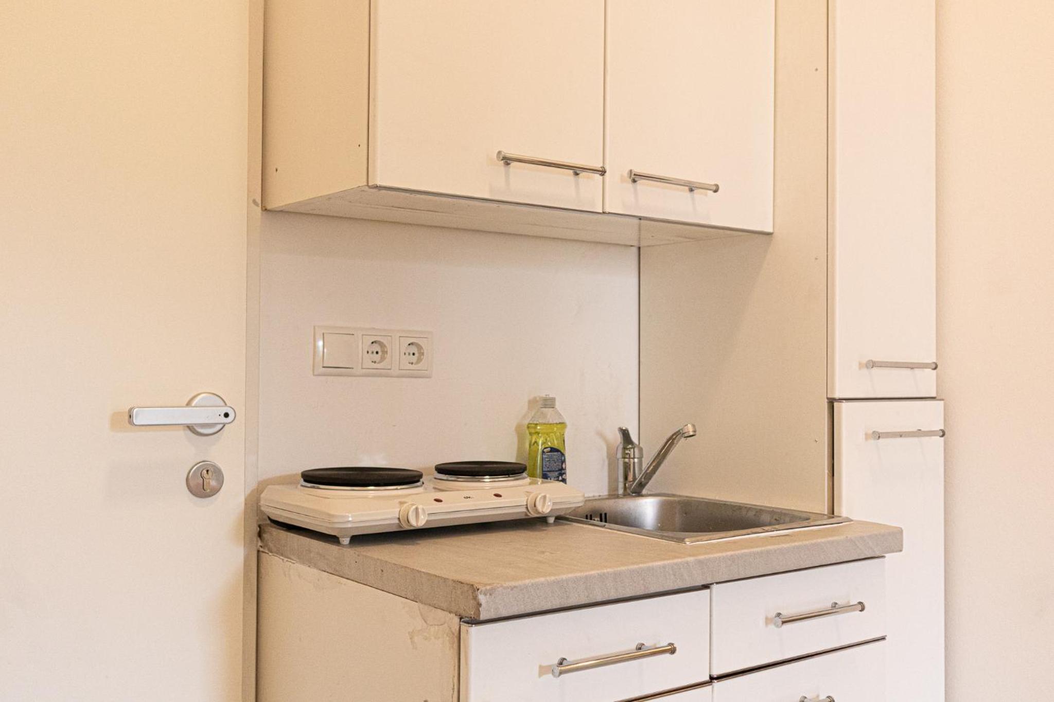 4 Great Apartment Near AKH - Ideal for Groups of 19
