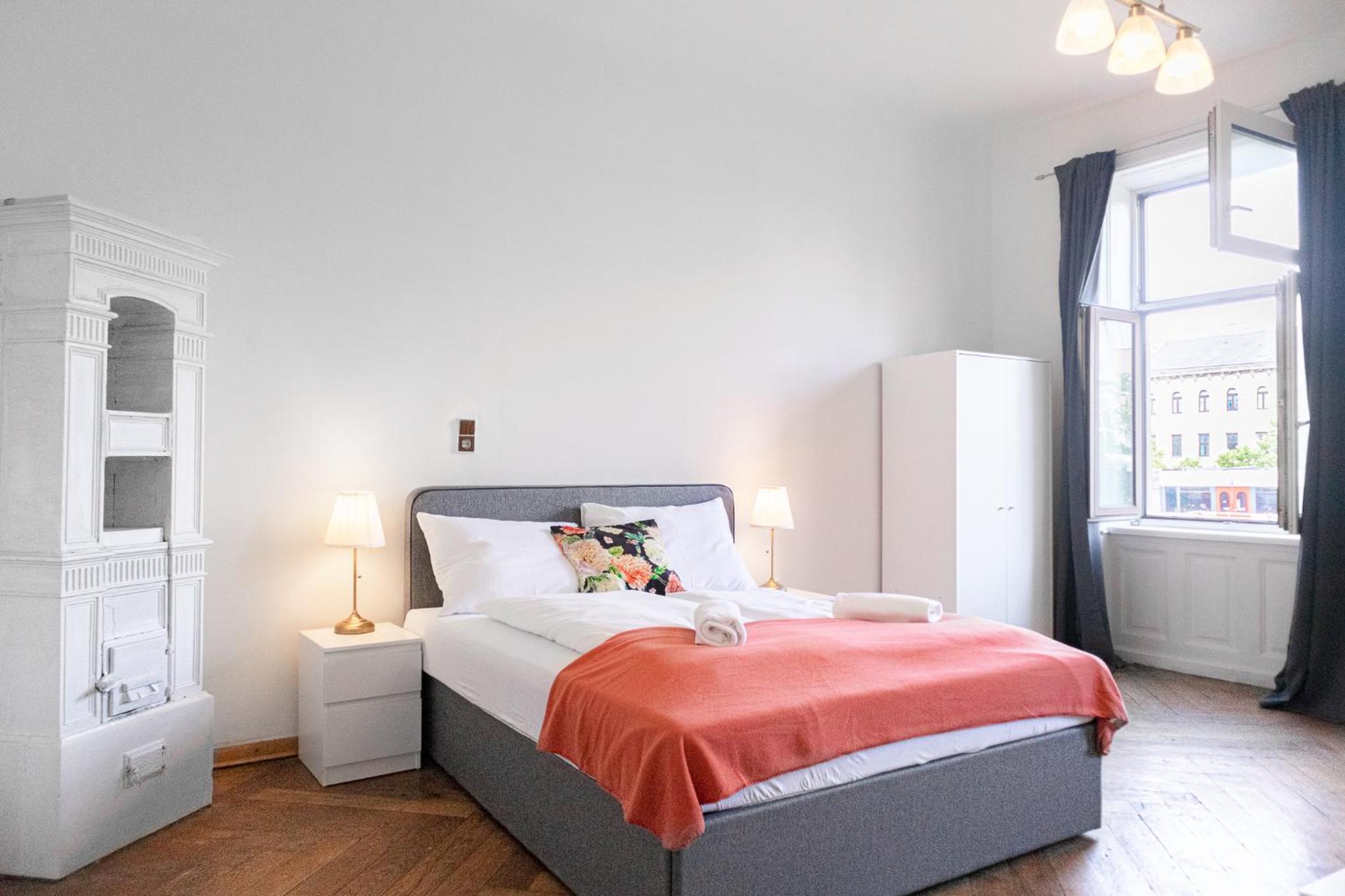 4 Great Apartment Near AKH - Ideal for Groups of 19
