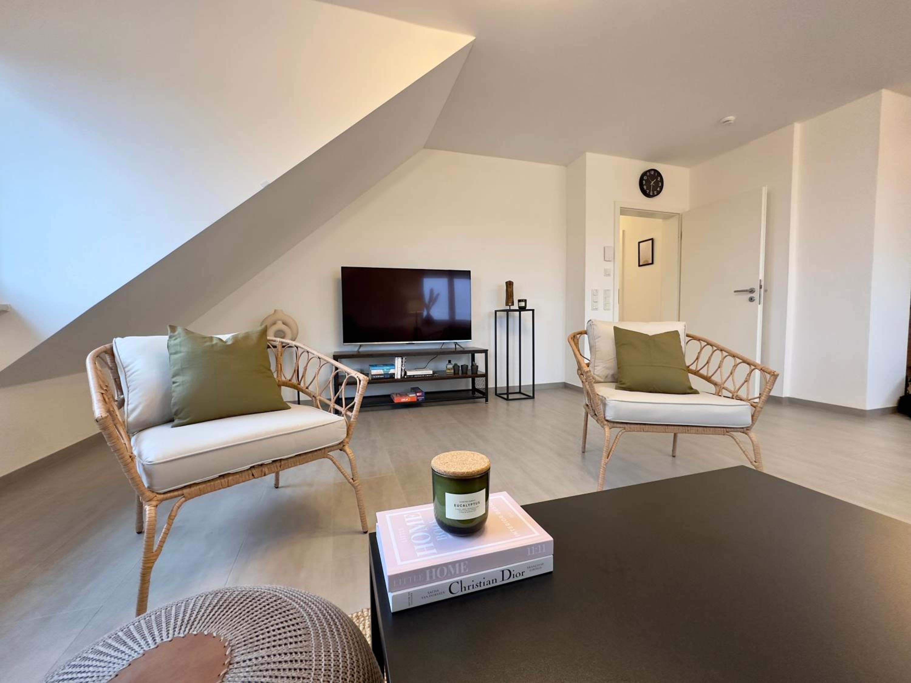 KUELhome - Moderne Wohnung mit Küche & Parkplatz Ausblick auf den bayerischen Wald