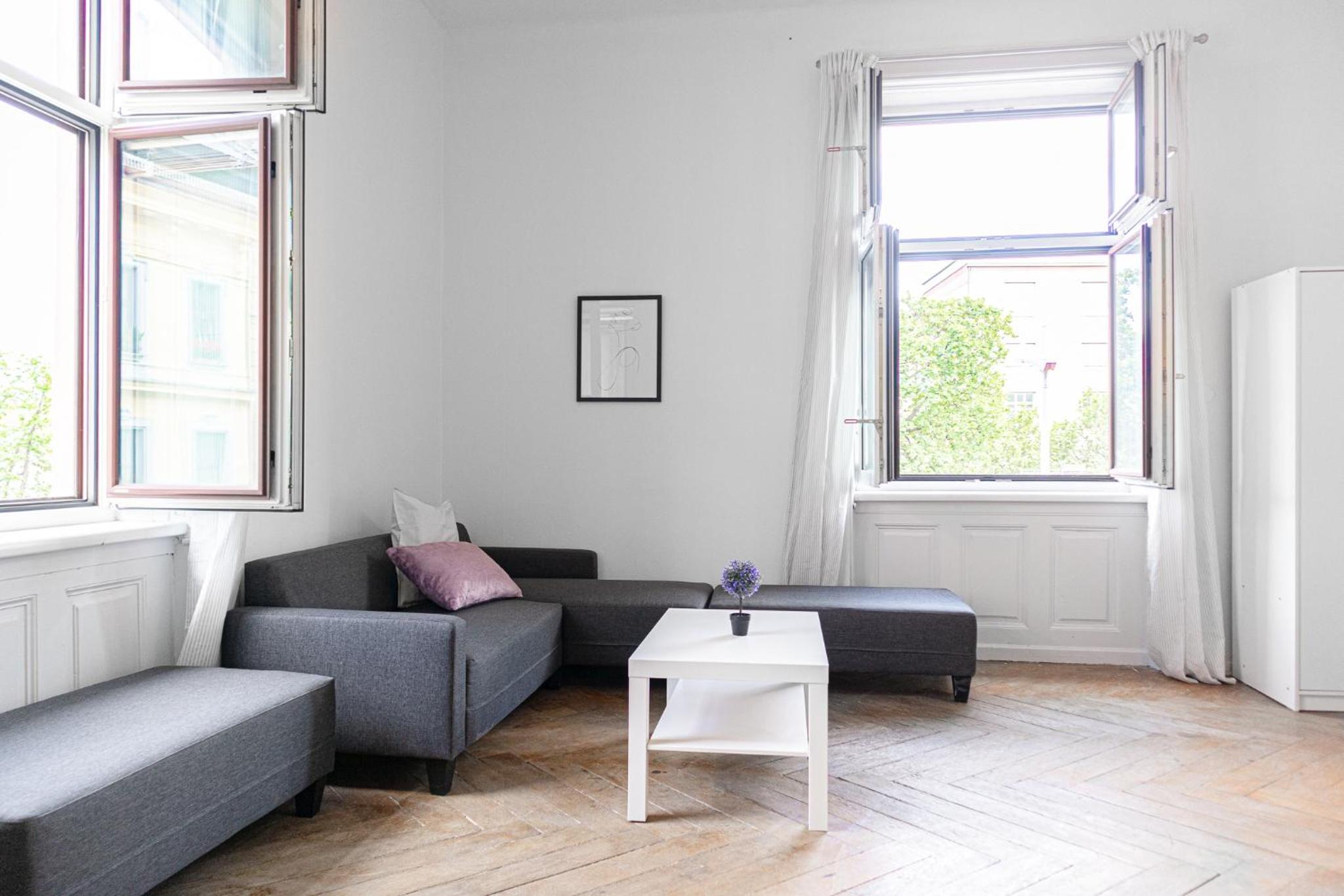 4 Great Apartment Near AKH - Ideal for Groups of 19