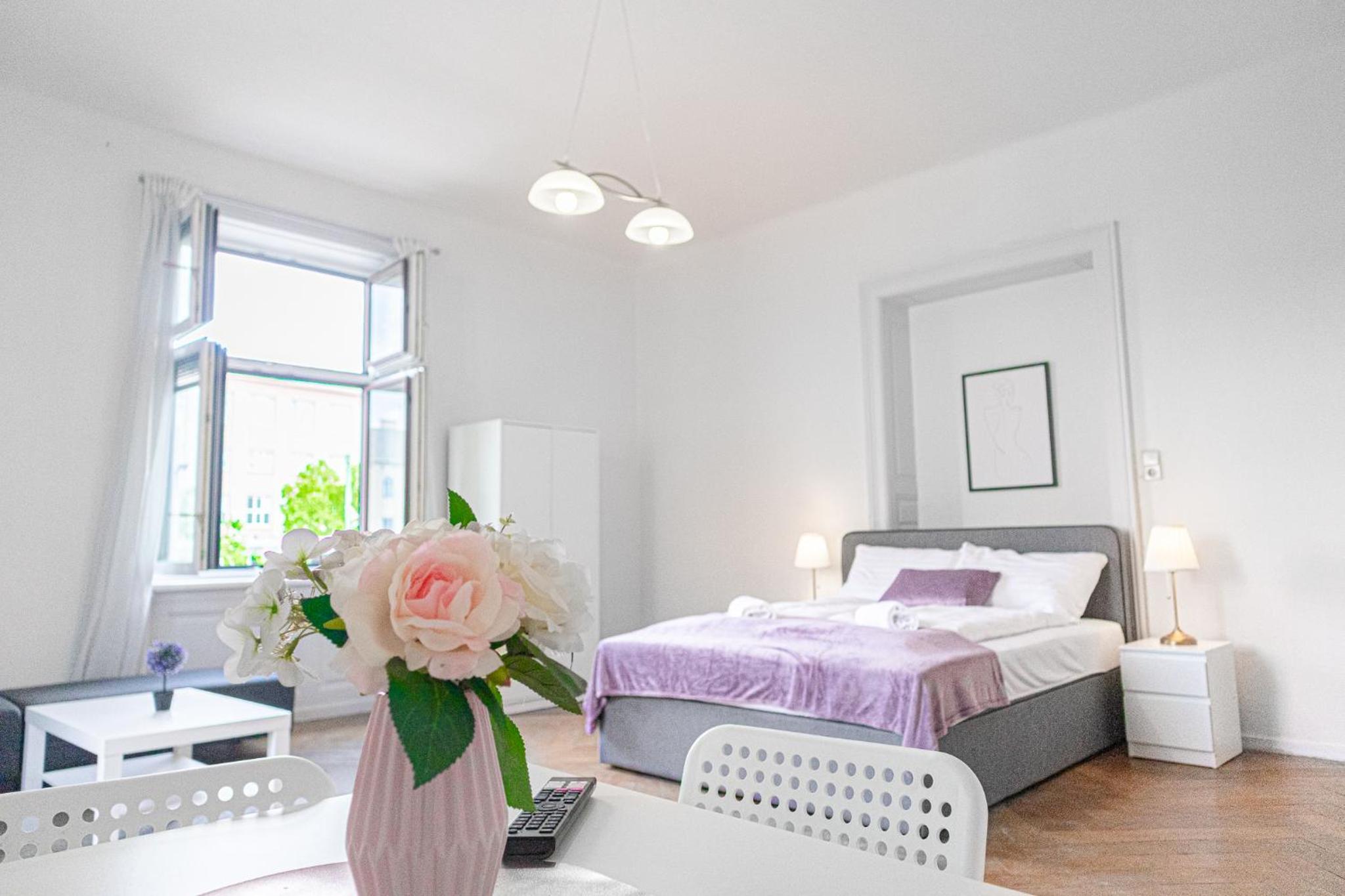 4 Great Apartment Near AKH - Ideal for Groups of 19