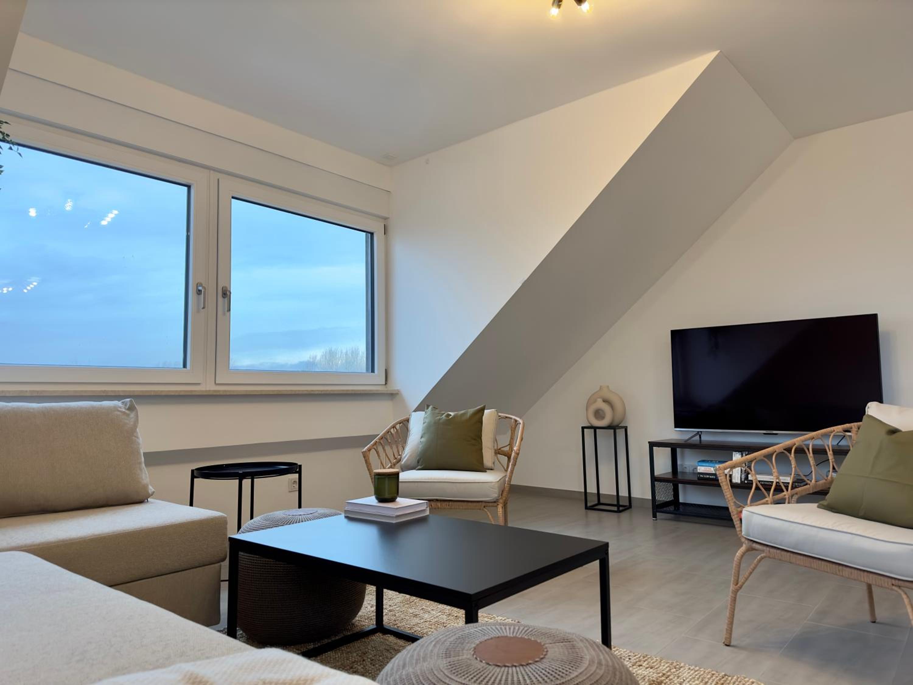 KUELhome - Moderne Wohnung mit Küche & Parkplatz Ausblick auf den bayerischen Wald
