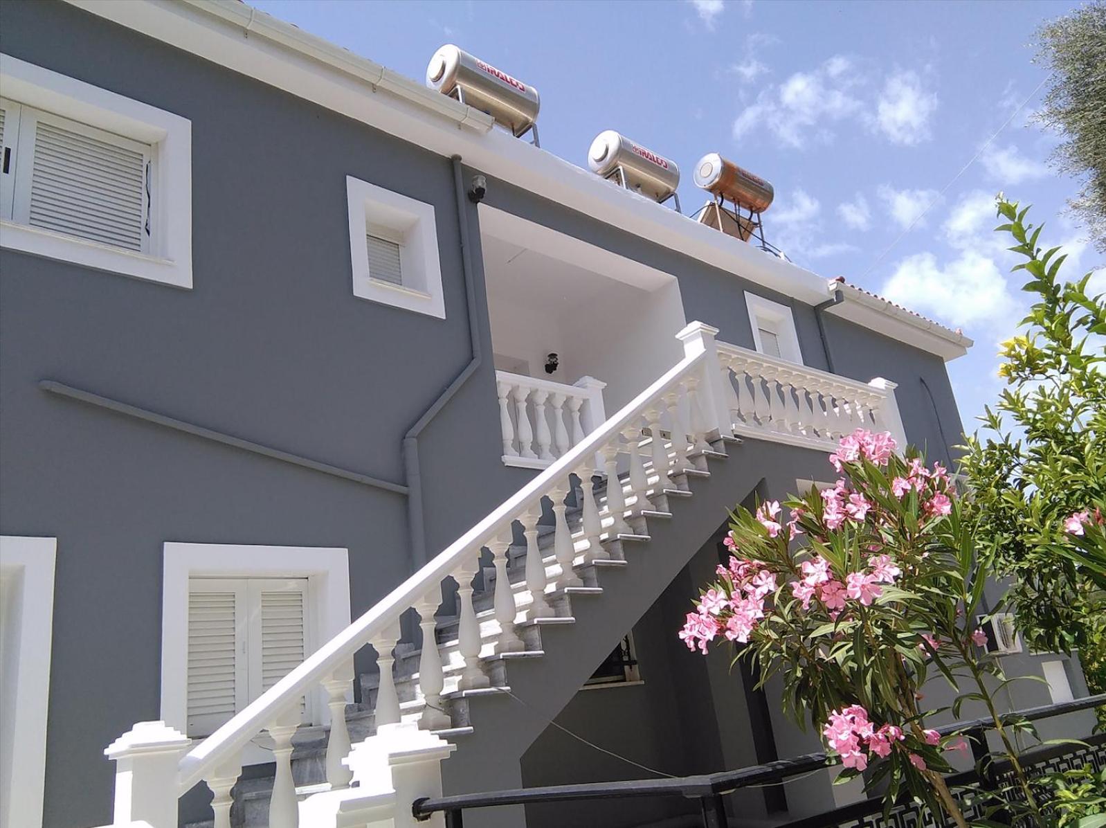 Villa Karras