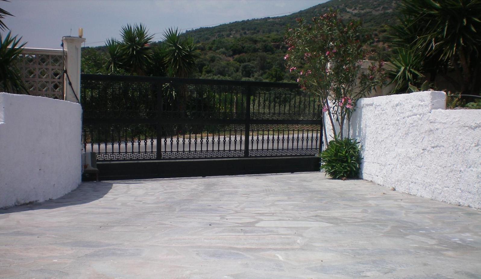Villa Karras