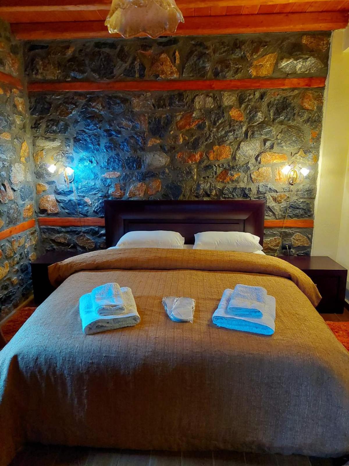 Anesis Suites