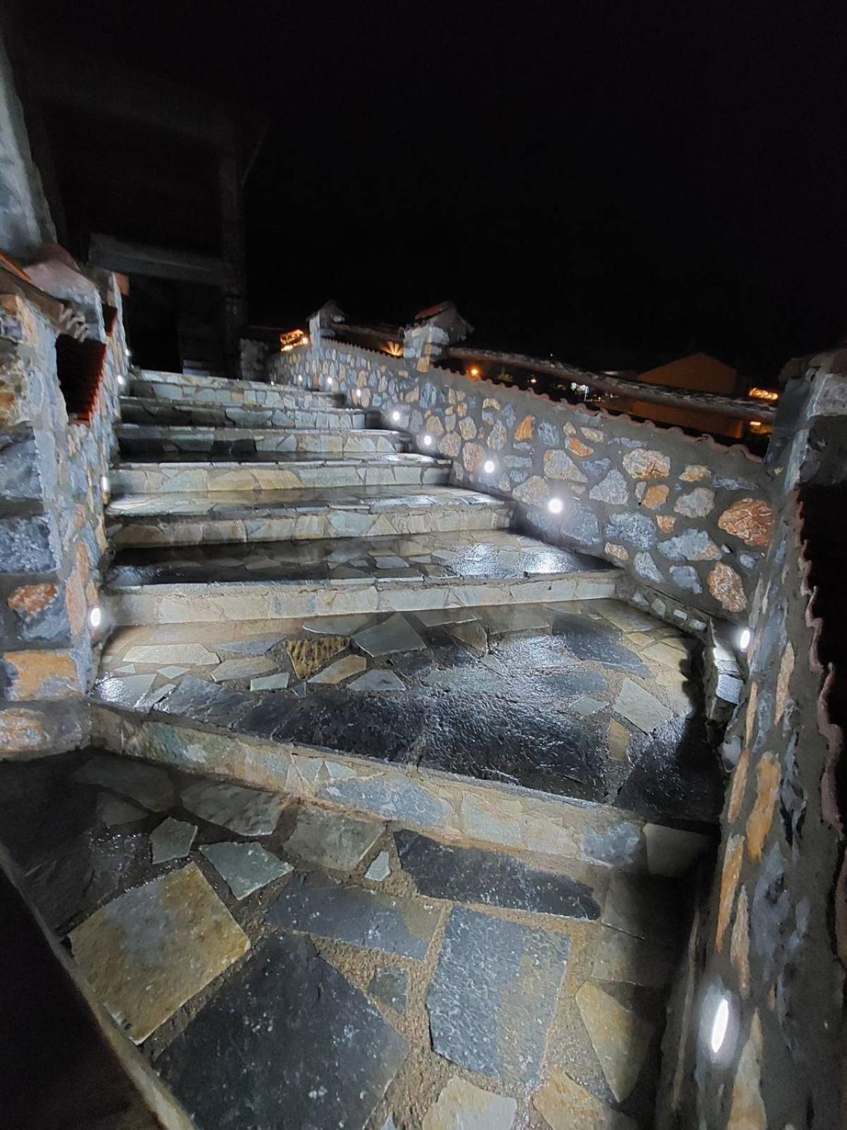 Anesis Suites