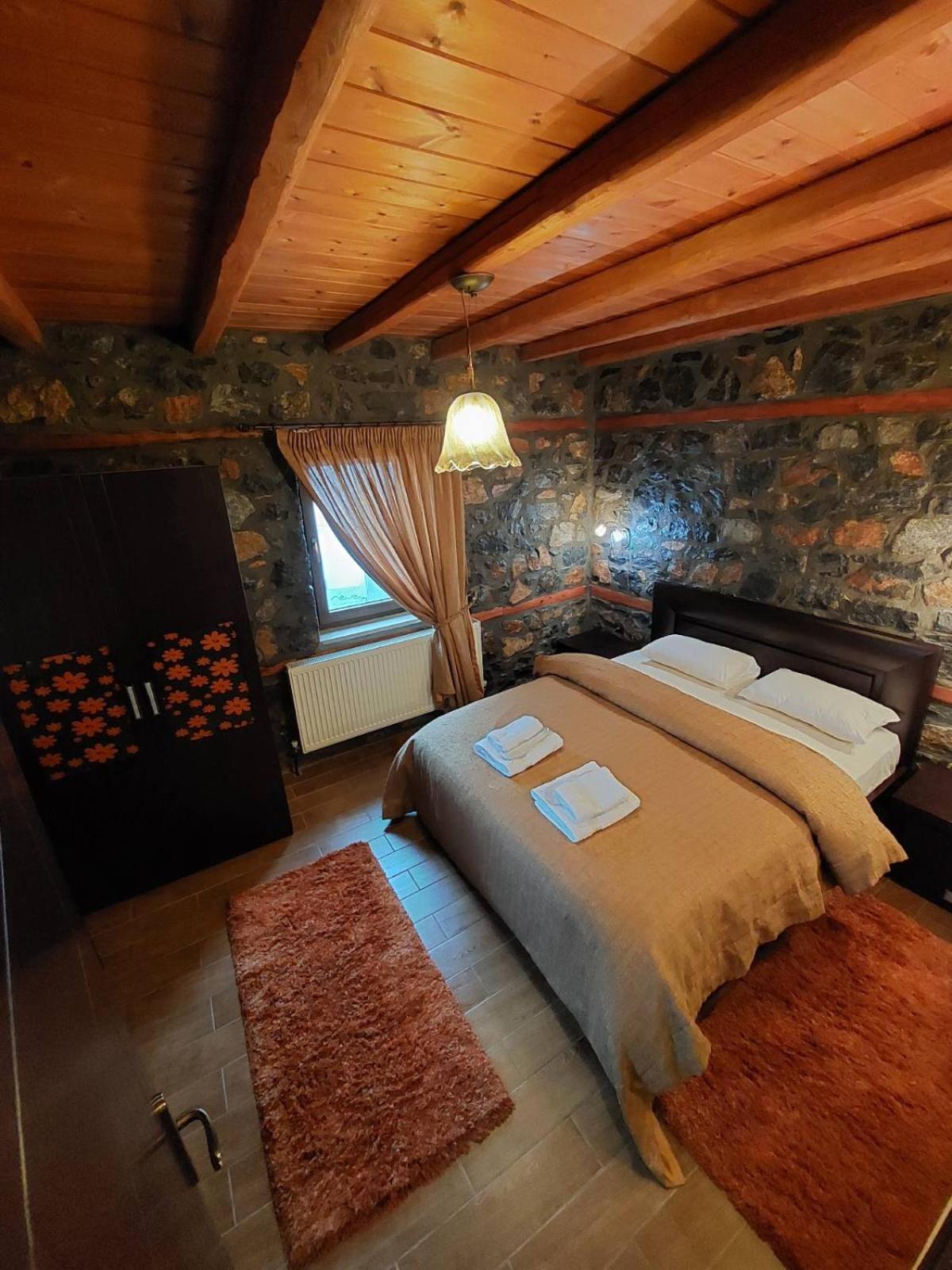 Anesis Suites