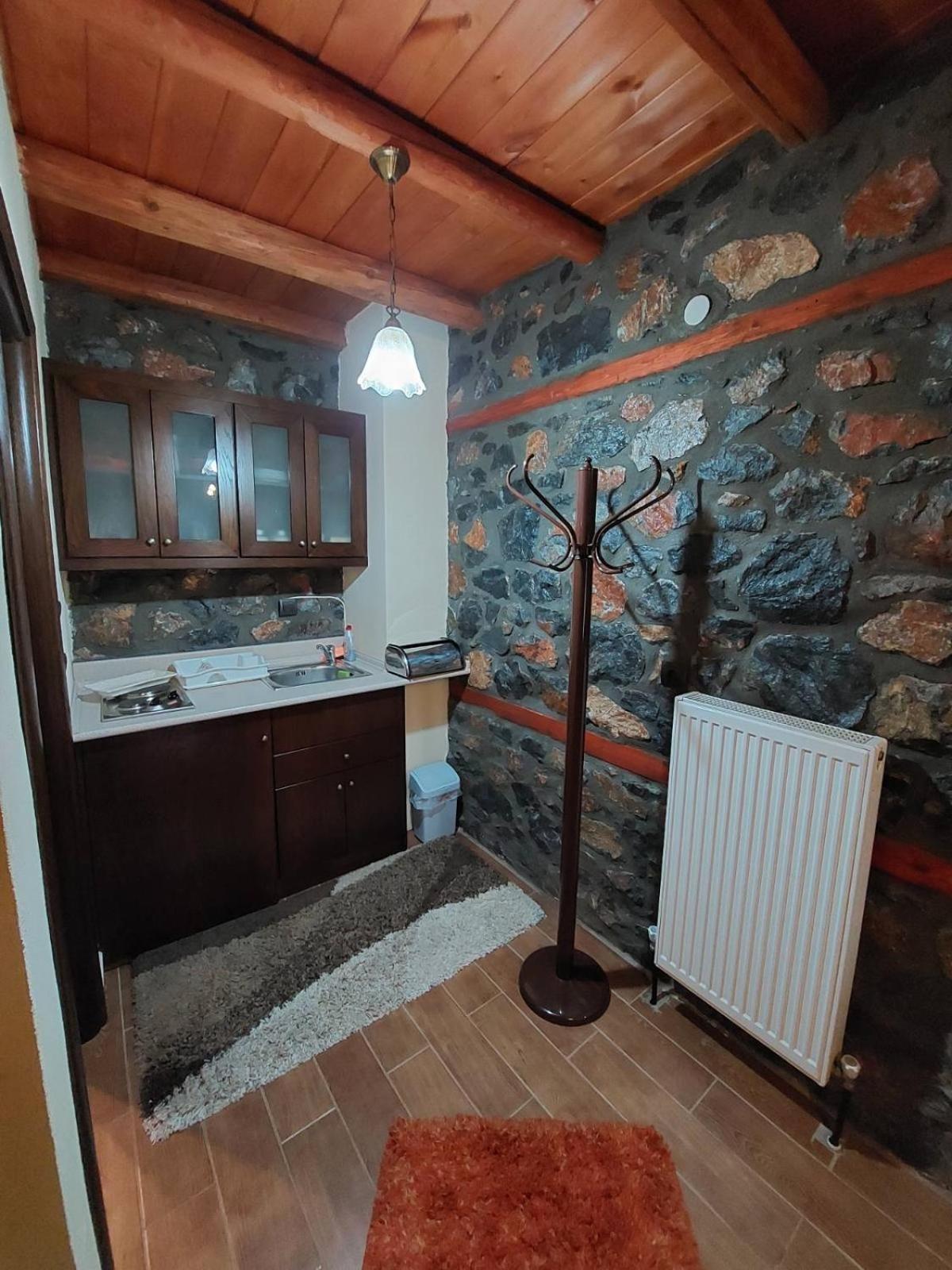 Anesis Suites
