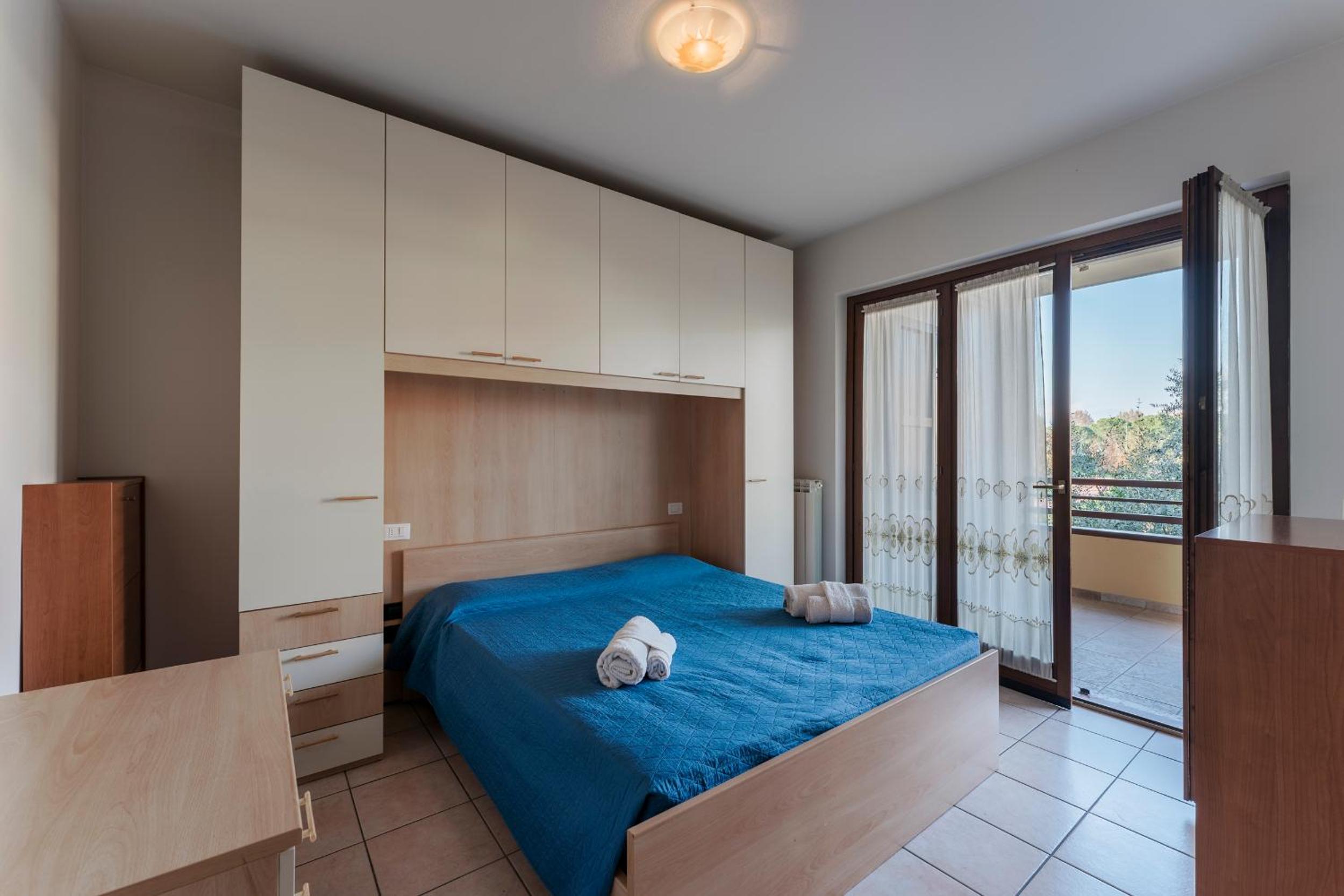 Sunflower Apartment - trilocale con piscina, terrazza e wifi view 3