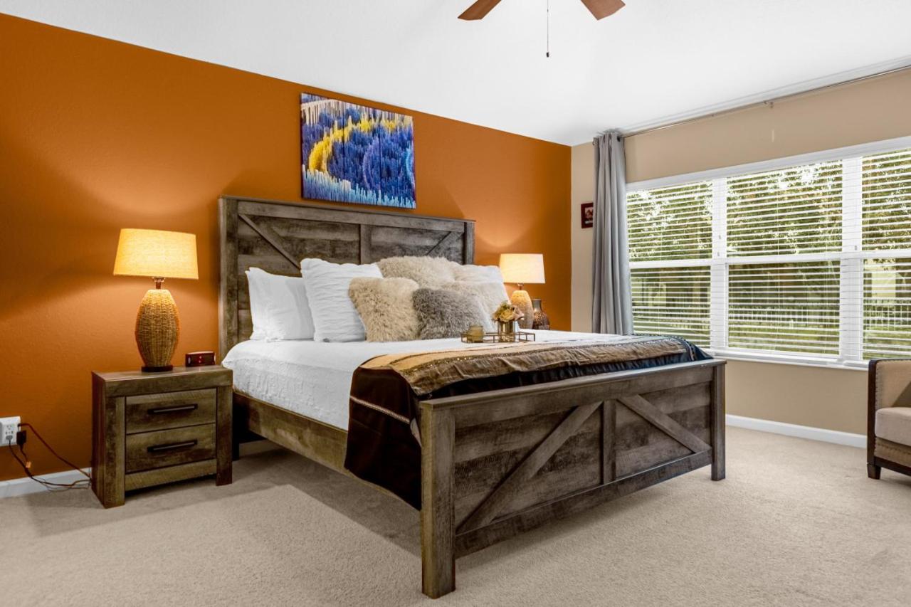 Windsor Hills Villa w pool near Disney