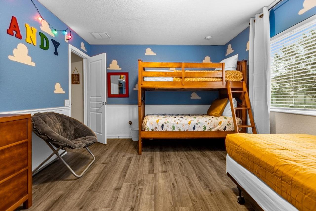 Windsor Hills Villa w pool near Disney