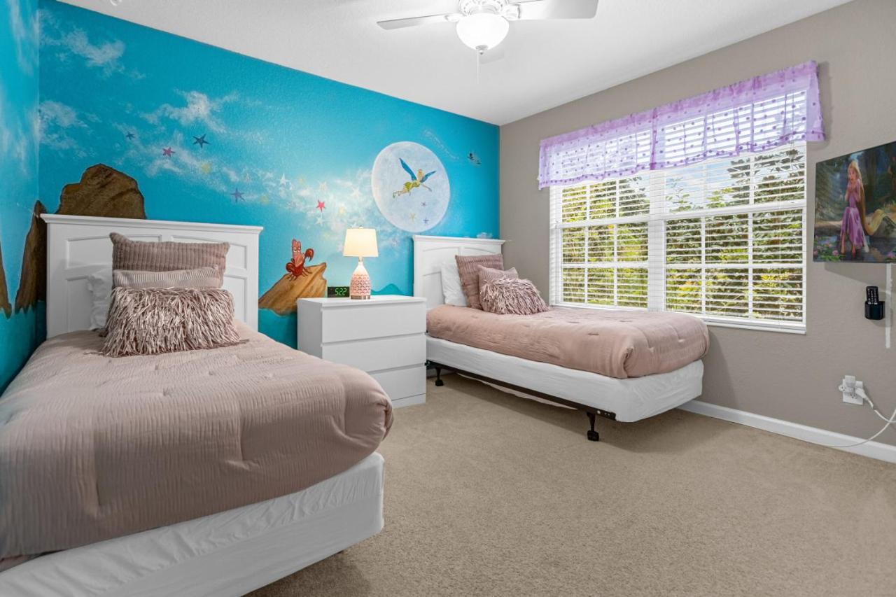 Windsor Hills Villa w pool near Disney
