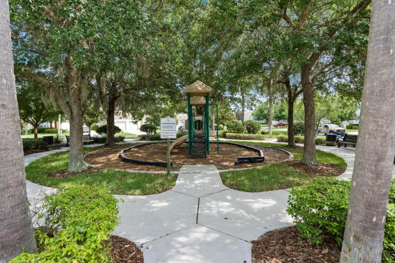 Windsor Hills Villa w pool near Disney