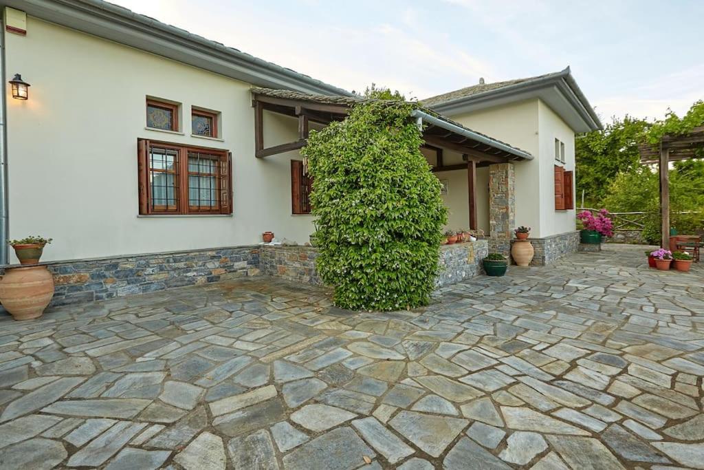 Thesspelia House
