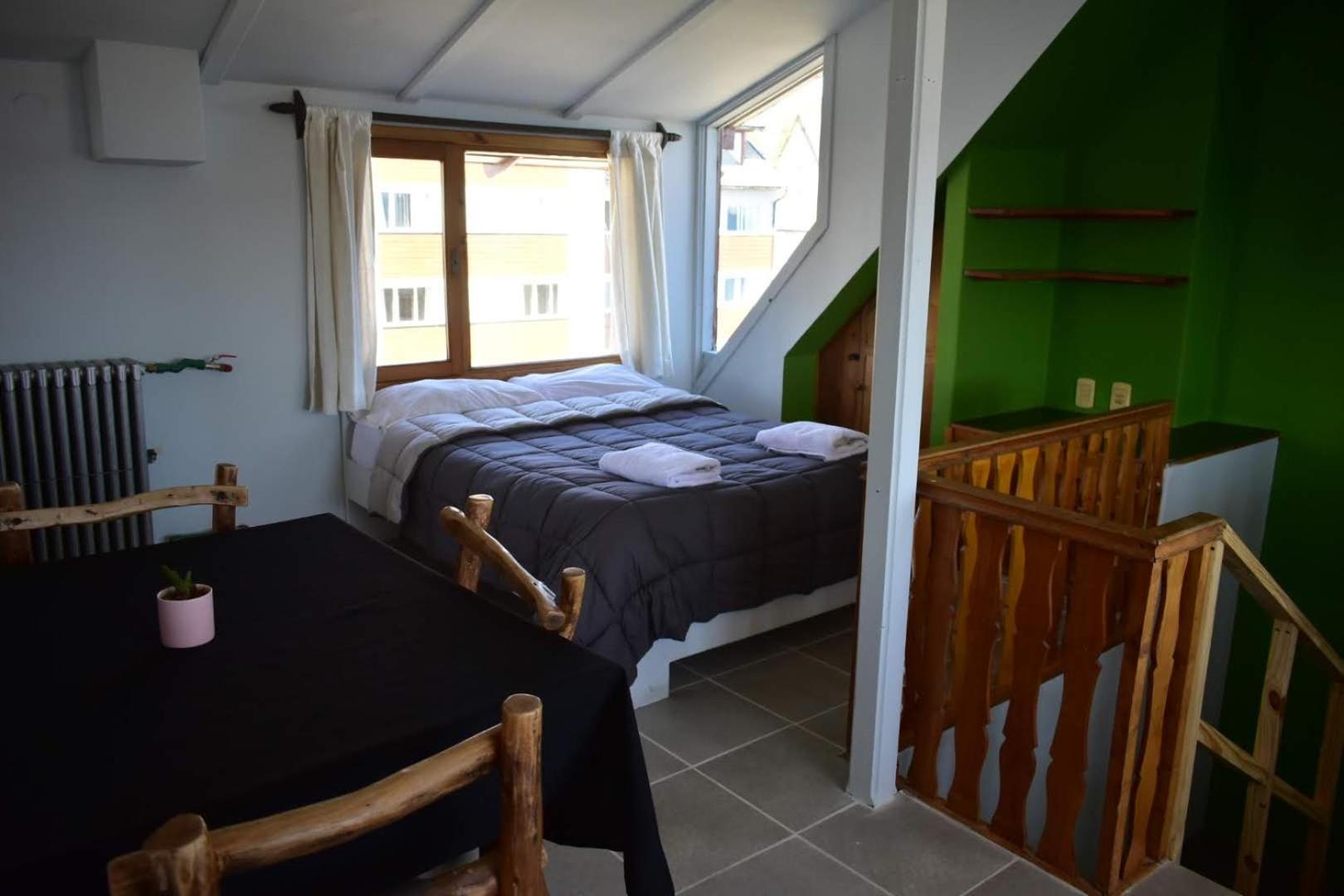 Cinerama Hostel