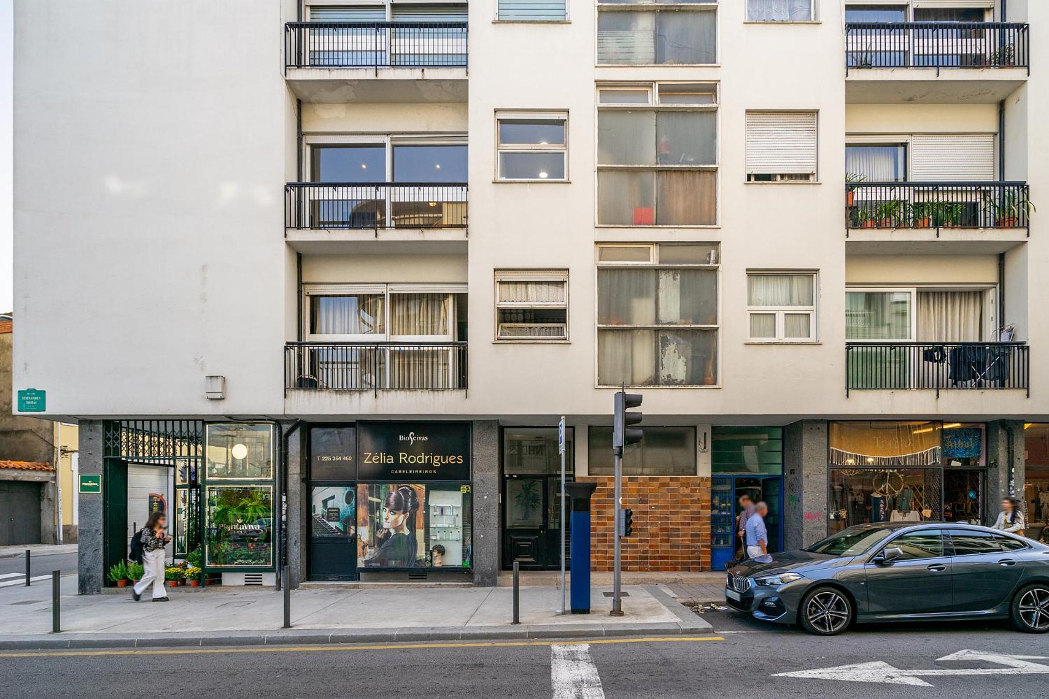 WHome FT169 Top Location 2-Bed Perfect to explore Porto view 2