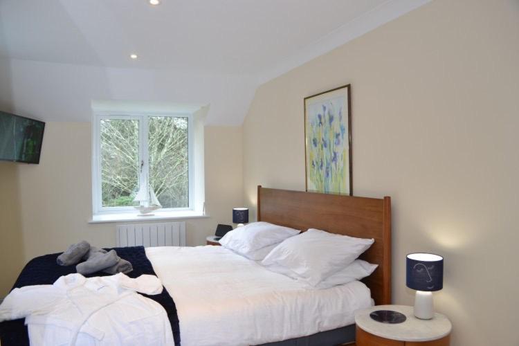 Luxury Home on Maenporth Estate Next to the Beach