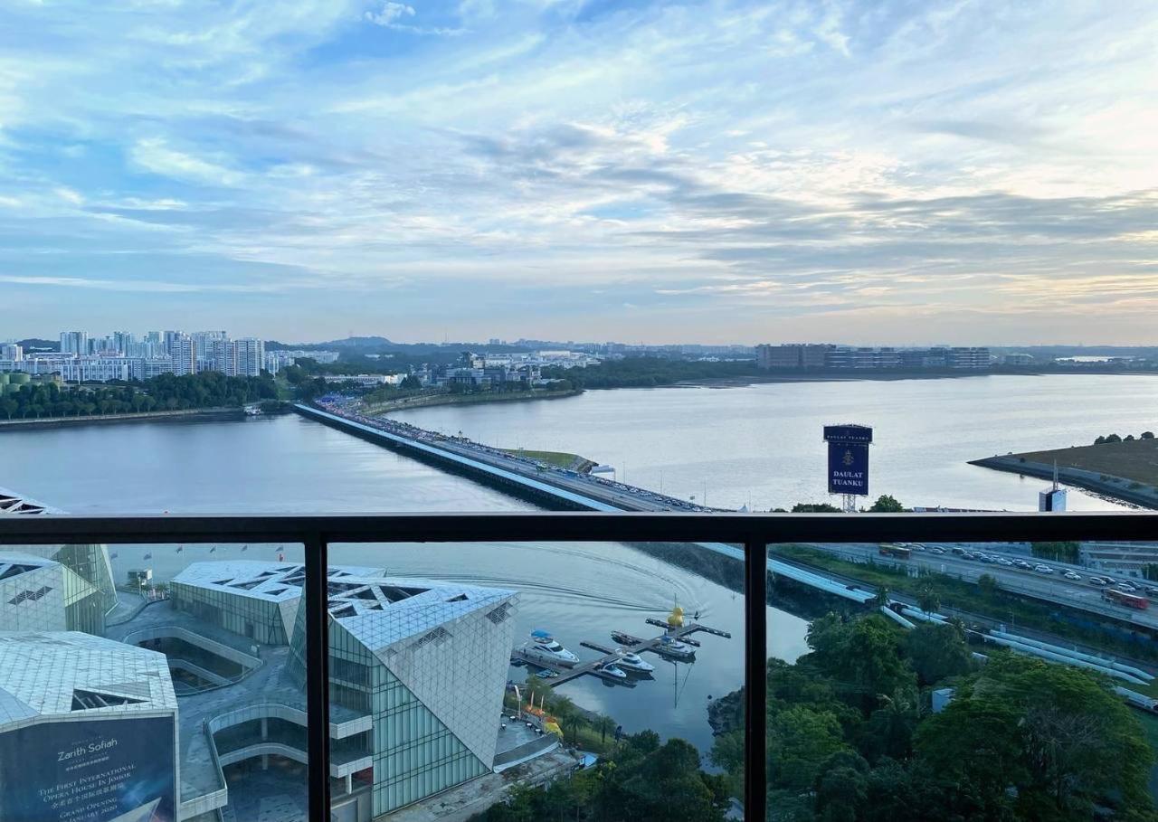 R&F Princess Cove JB Apartment Suites By SC Homestay