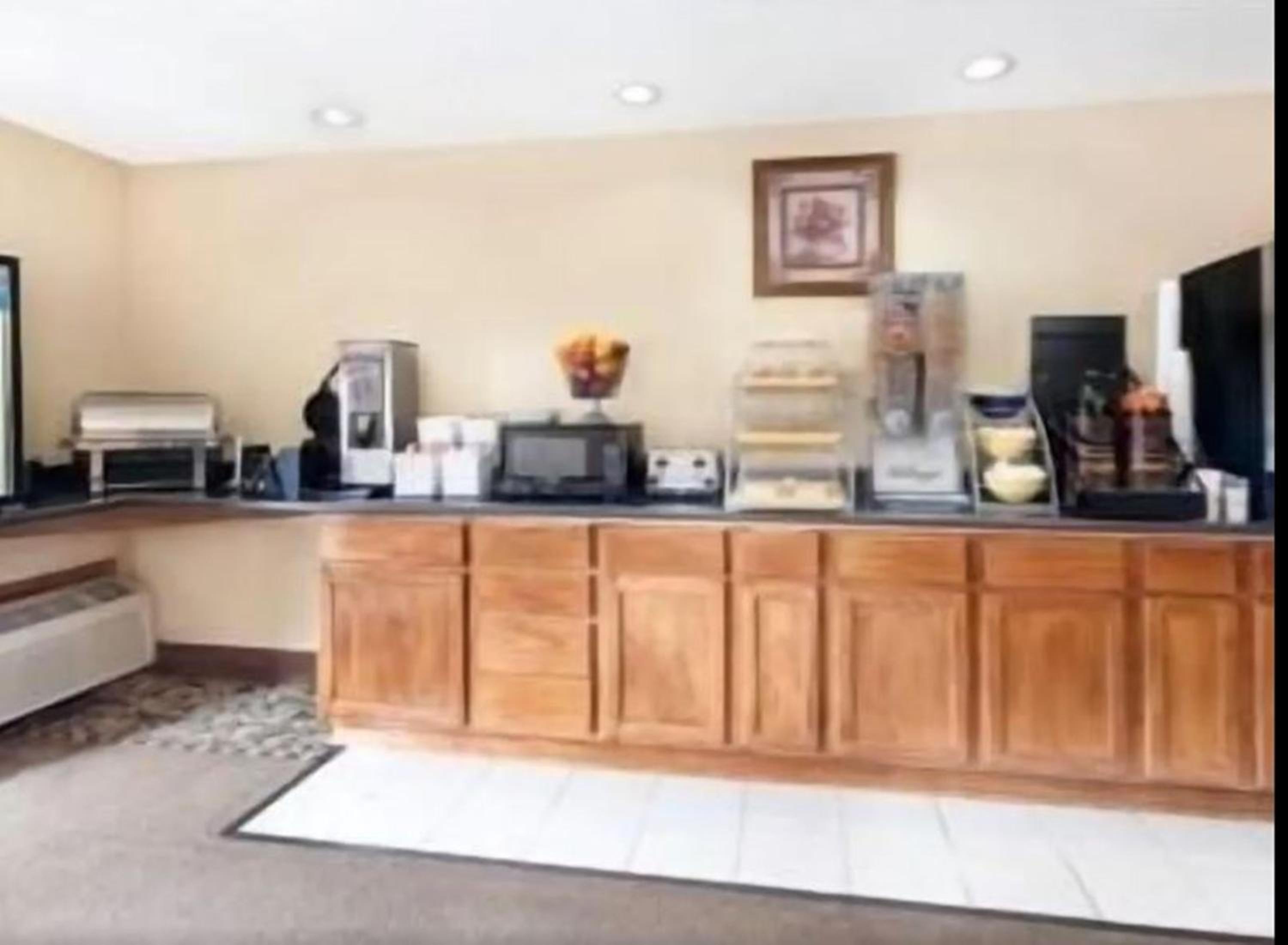 Days Inn by Wyndham Pauls Valley view 2