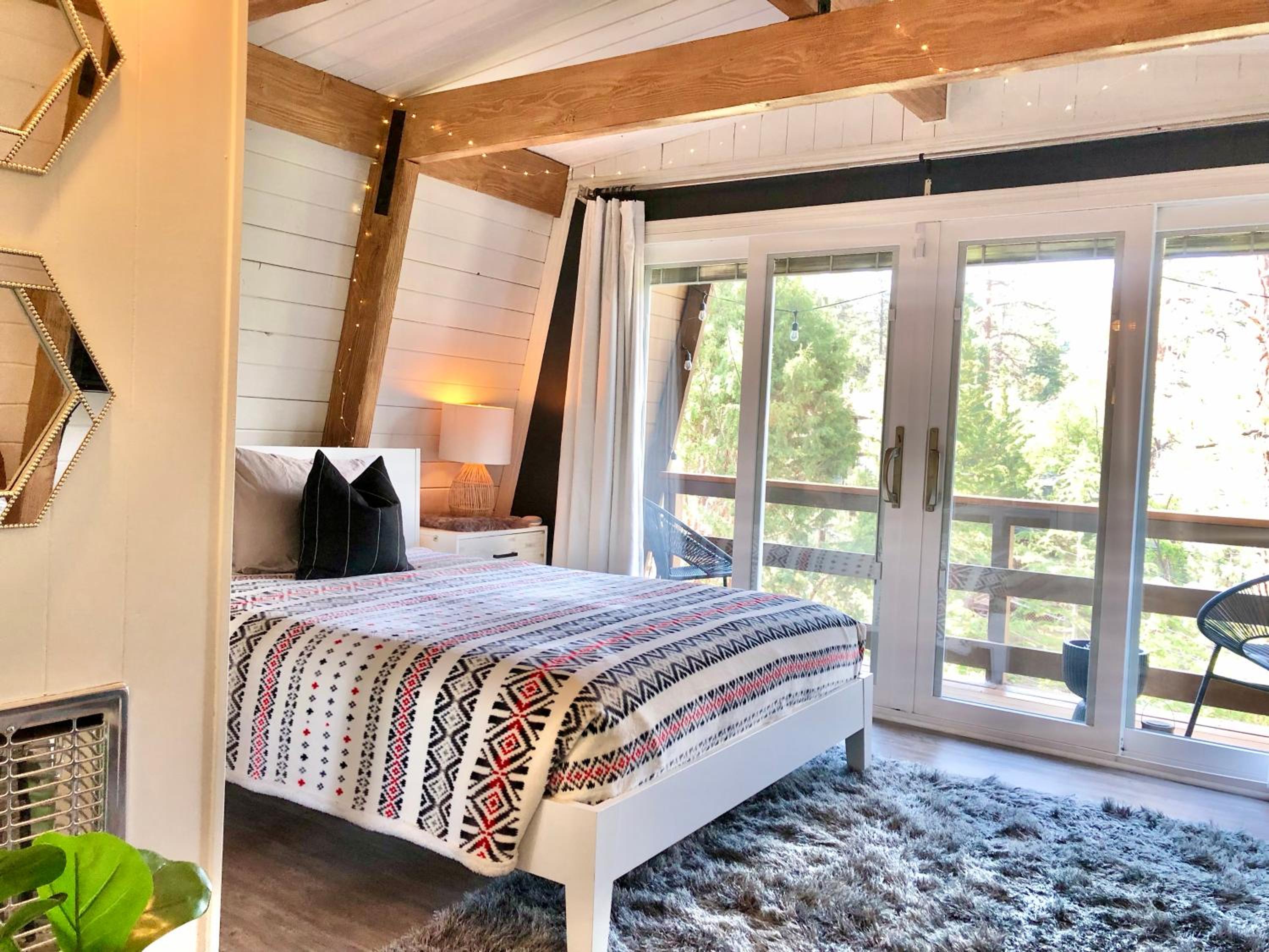 Maison Solange-Red Barn Farmhouse Style- Moonridge view 2