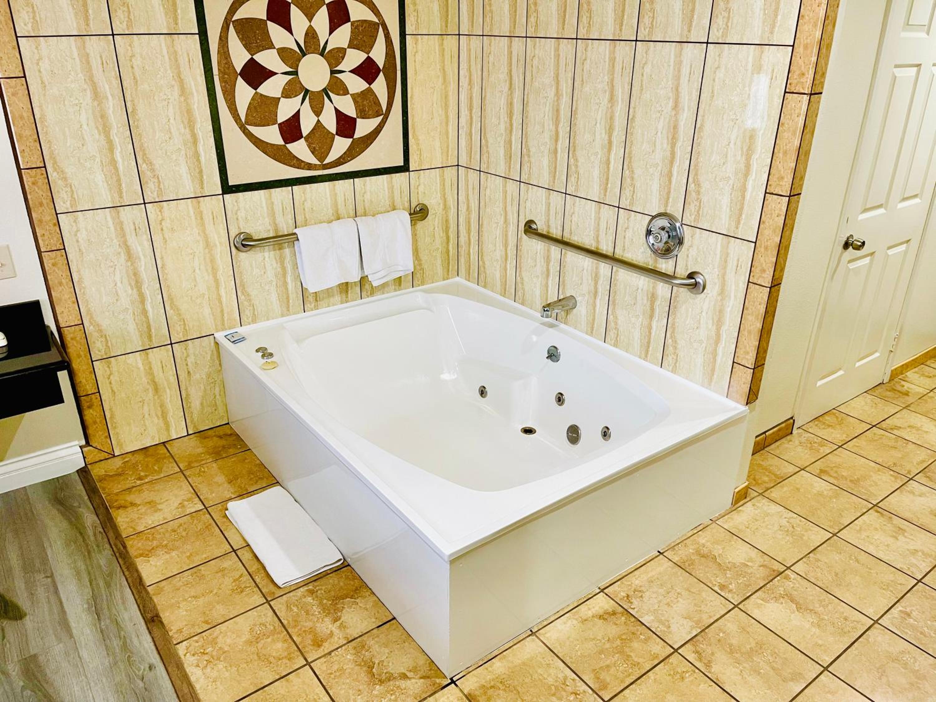 Rodeway Inn Santa Ana - Garden Grove view 4