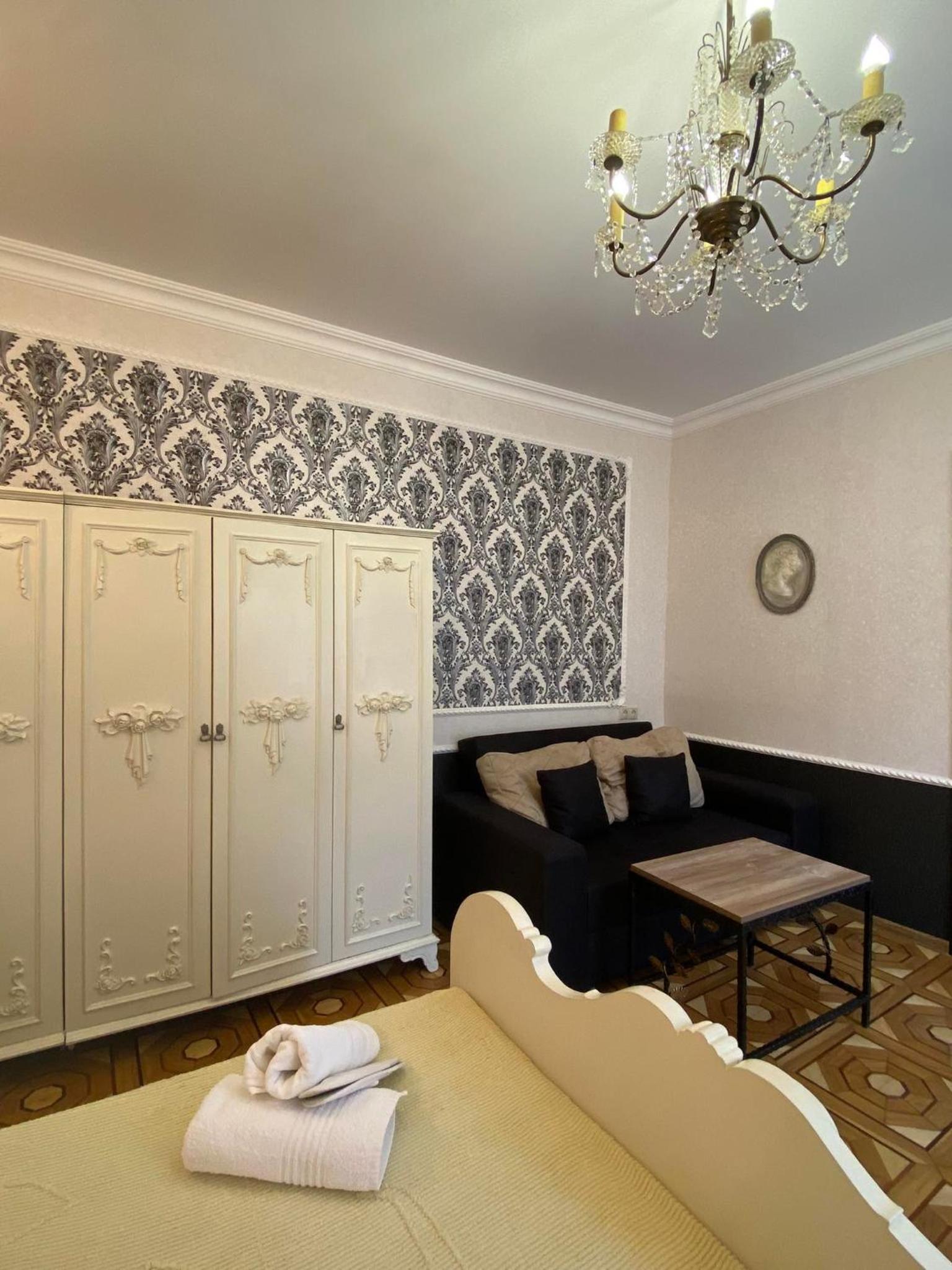 House 8 in the Old Tbilisi view 4