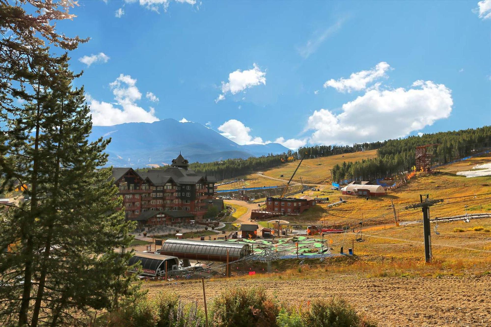 Hotel Skiwatch 102 - Image 1