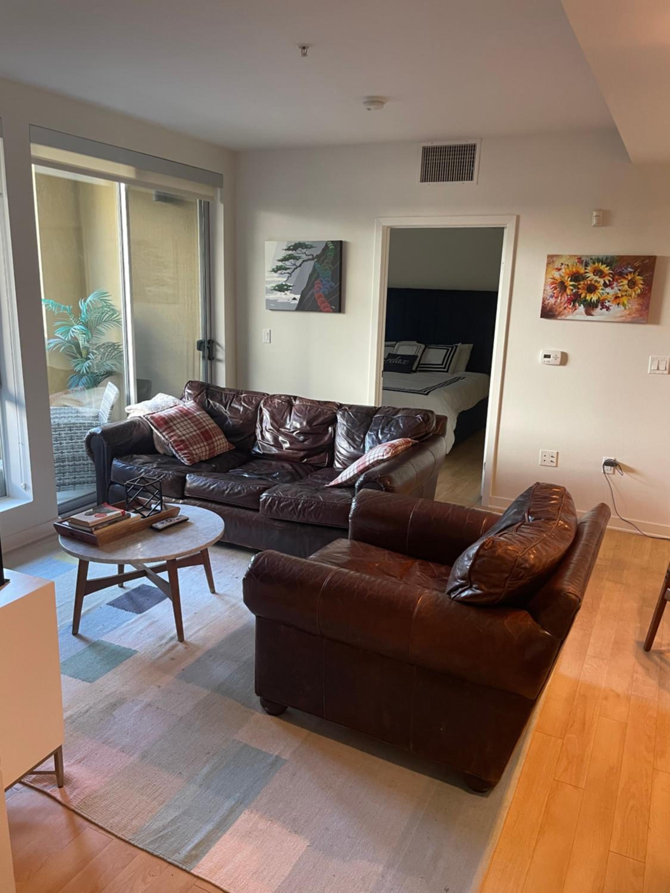 Los Angeles Vacations - Super-Cute 2/2 apartment in Santa Monica with free parking - Property Image 6