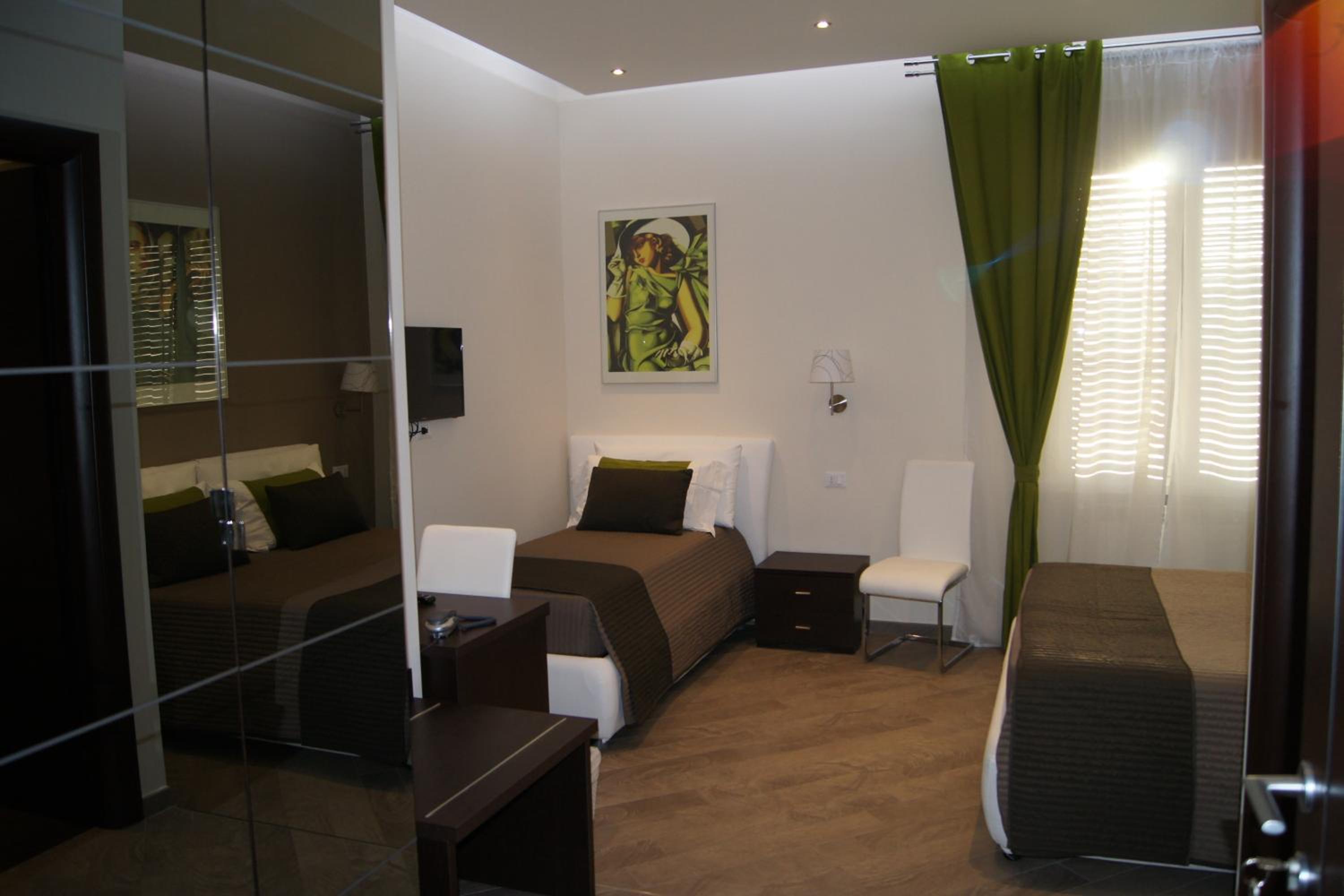 Mia Suites