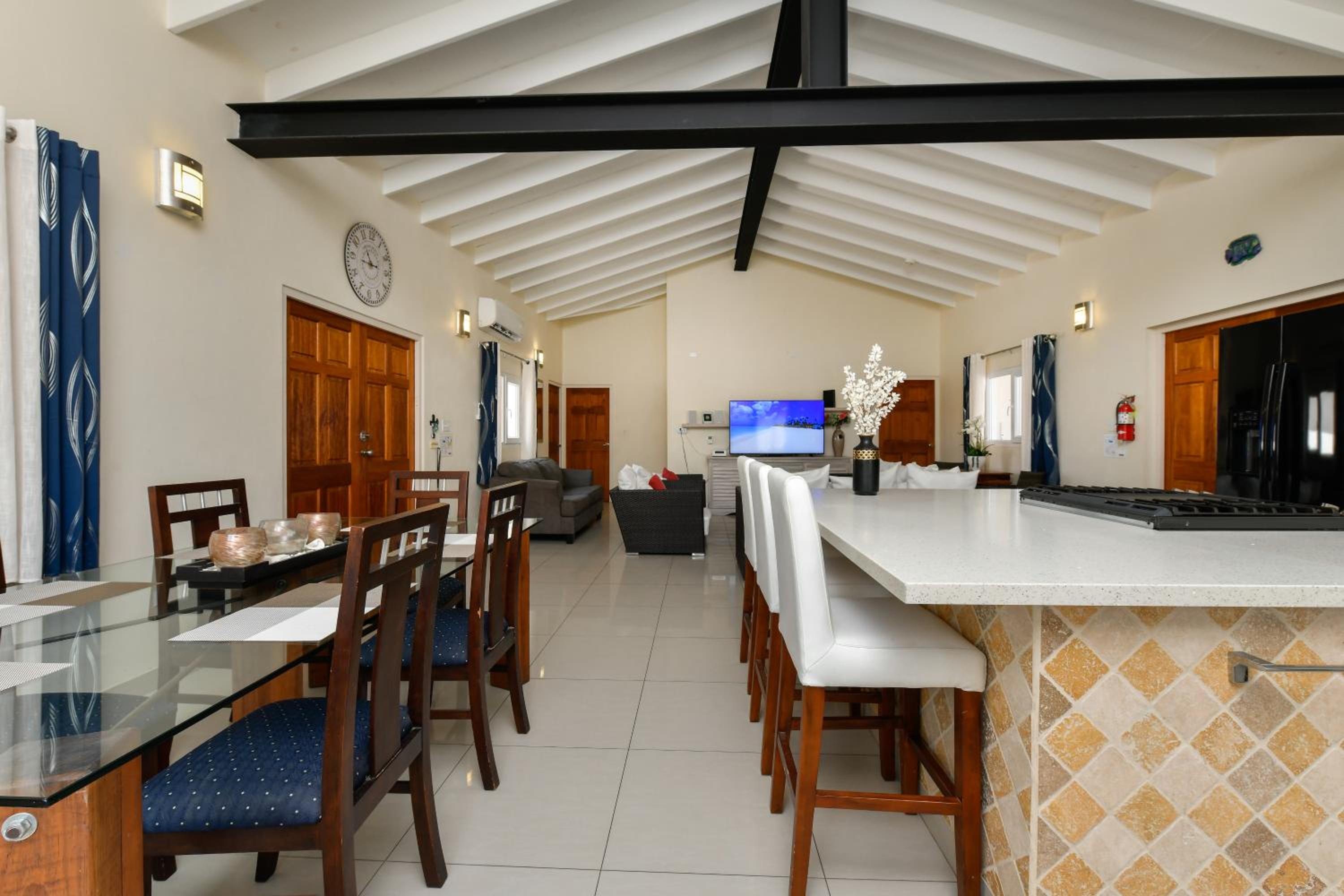 Villa Swiss Paradise with private pool
