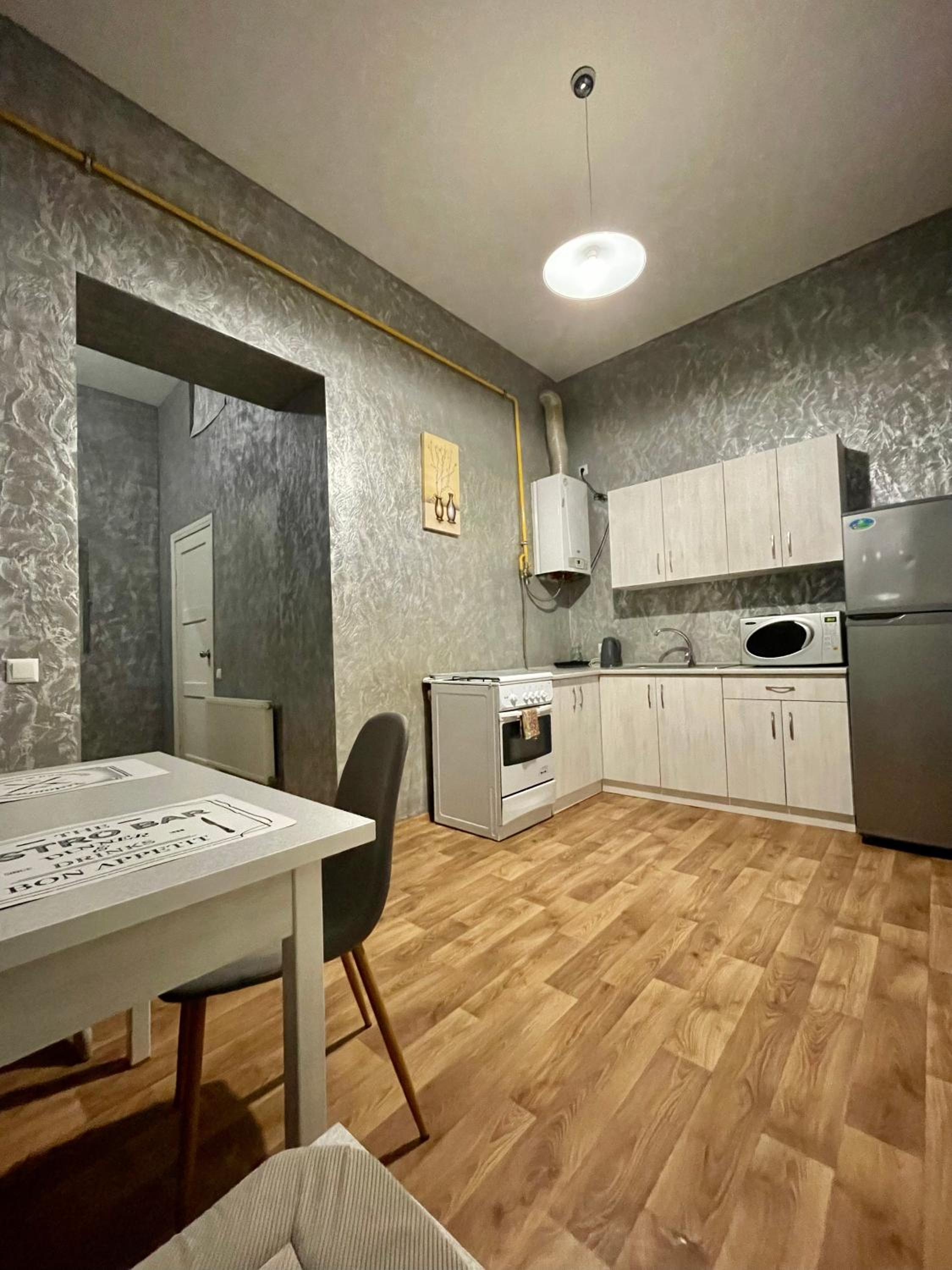 ROMANTIC Apartments - city center 5 15 view 3