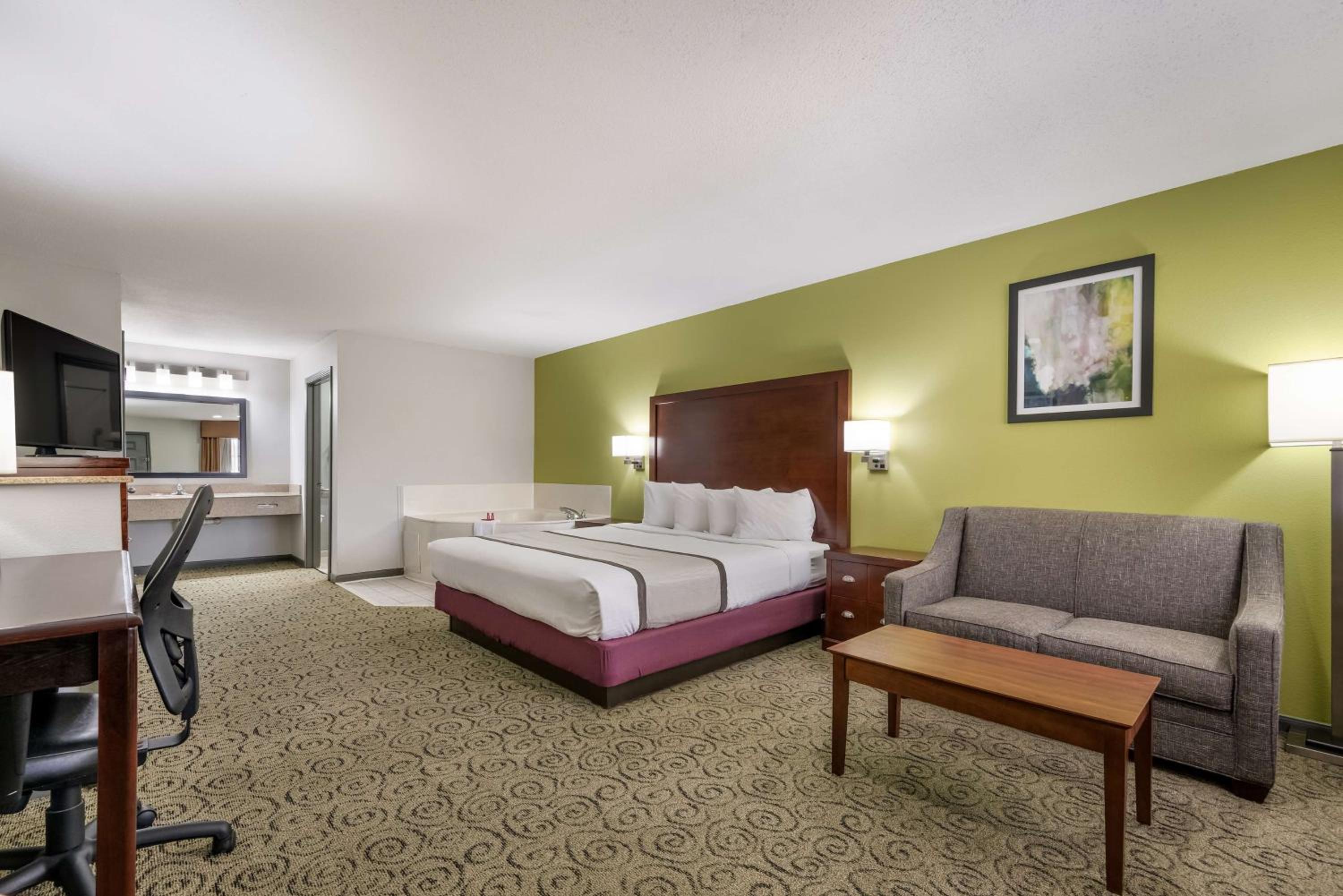 SureStay Hotel by Best Western Deer Park