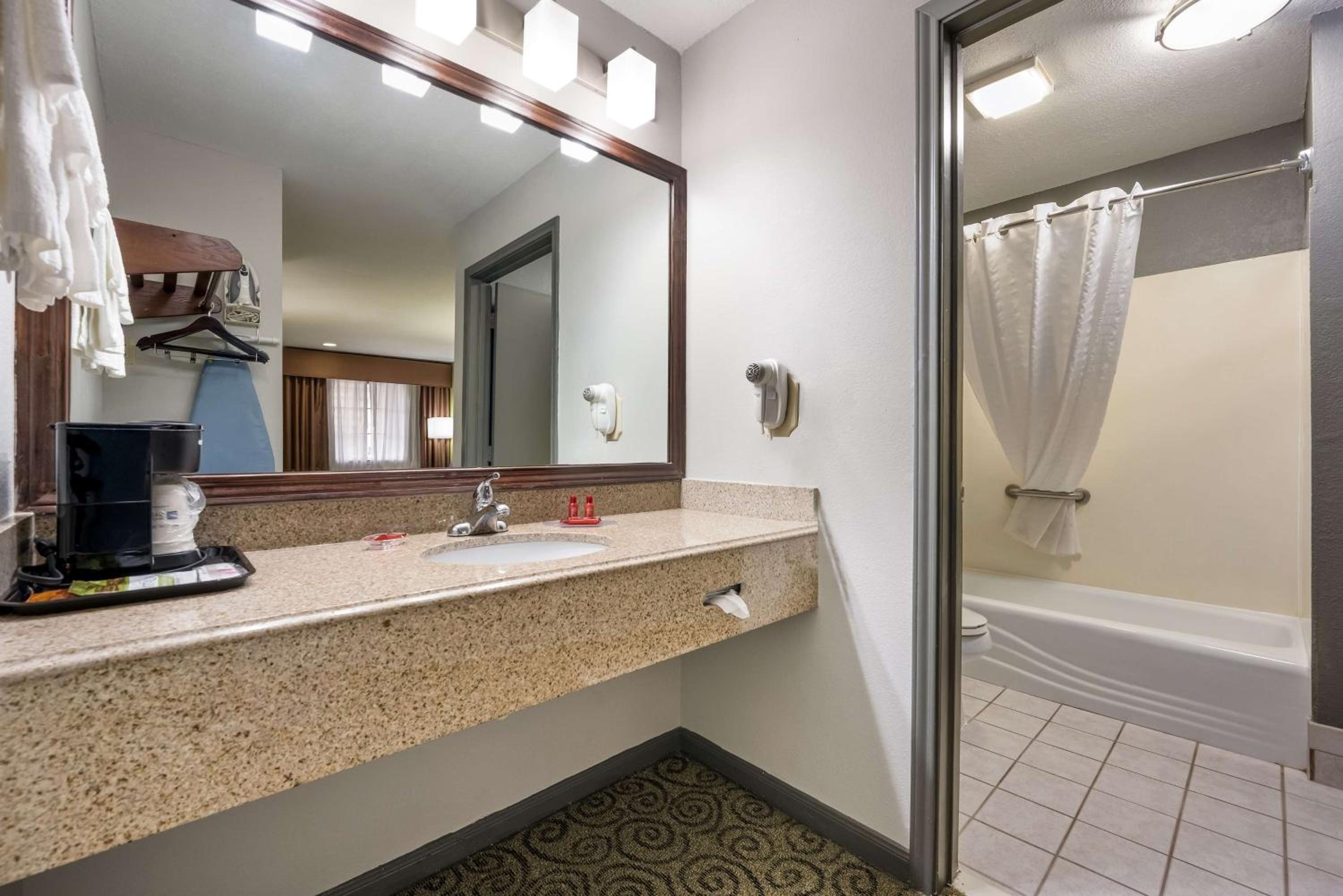 SureStay Hotel by Best Western Deer Park