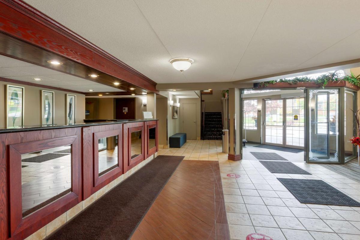 hotel reception