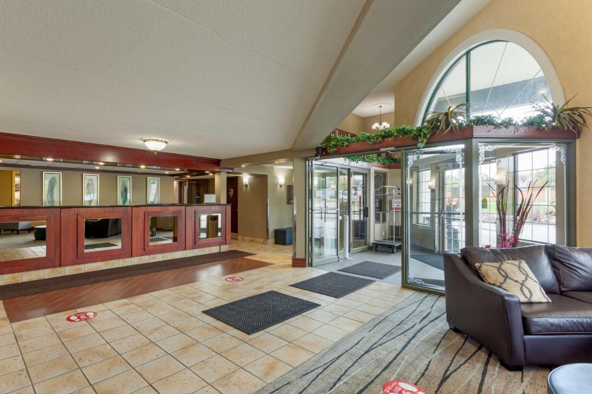 hotel reception