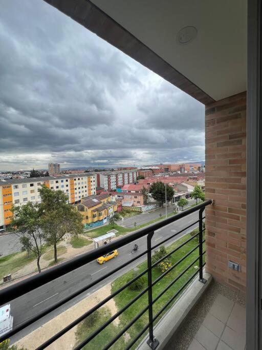 Apartaestudio amoblado, Edificio Avanzzare T1-501