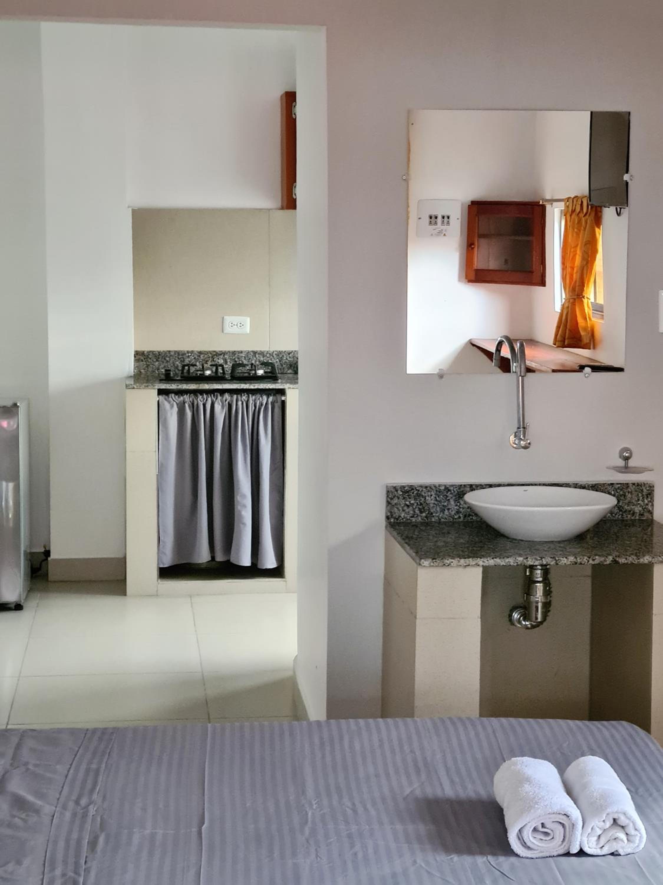 Kanaq Hotel Tours