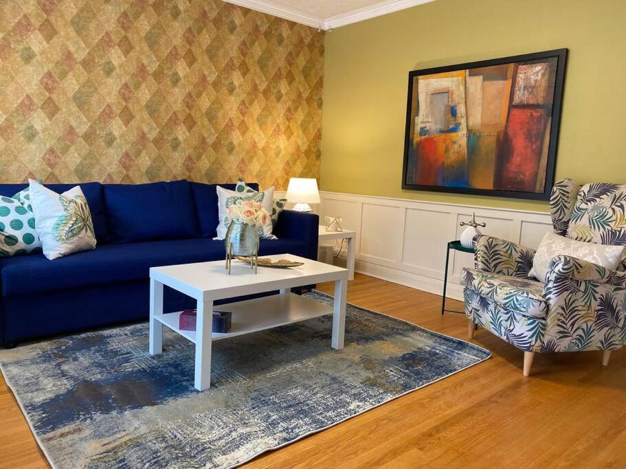 Cosy 5 Bedrooms House in Hearth of Richmond Hill