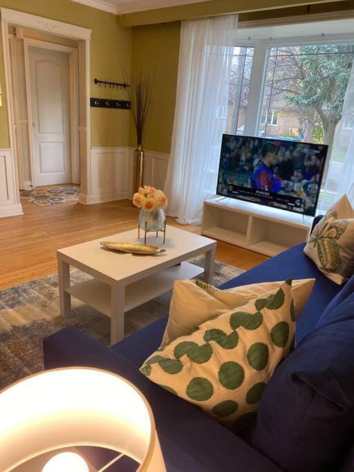 Cosy 5 Bedrooms House in Hearth of Richmond Hill