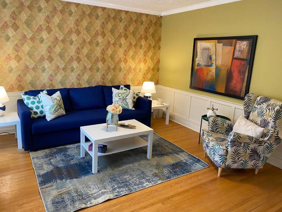 Cosy 5 Bedrooms House in Hearth of Richmond Hill