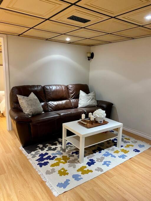 Cosy 5 Bedrooms House in Hearth of Richmond Hill
