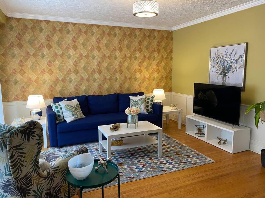 Cosy 5 Bedrooms House in Hearth of Richmond Hill